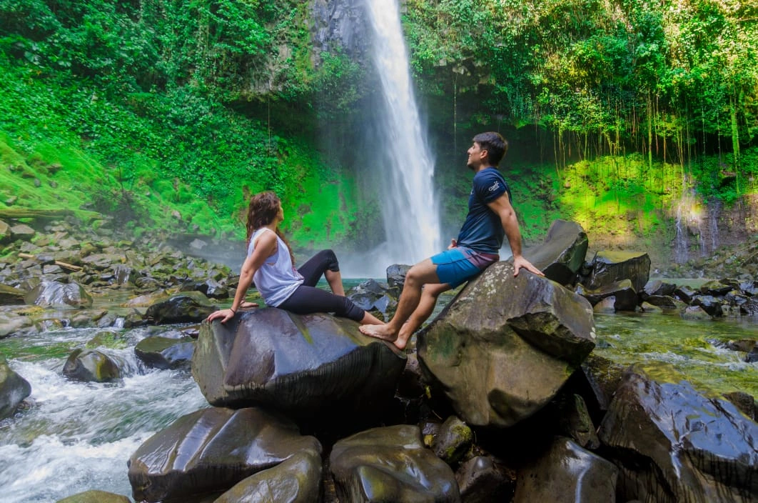 Nature Lover Combo 1 (Puentes Colgantes + Catarata de La Fortuna + Almuerzo + Caminata al Volcán Arenal) - 22