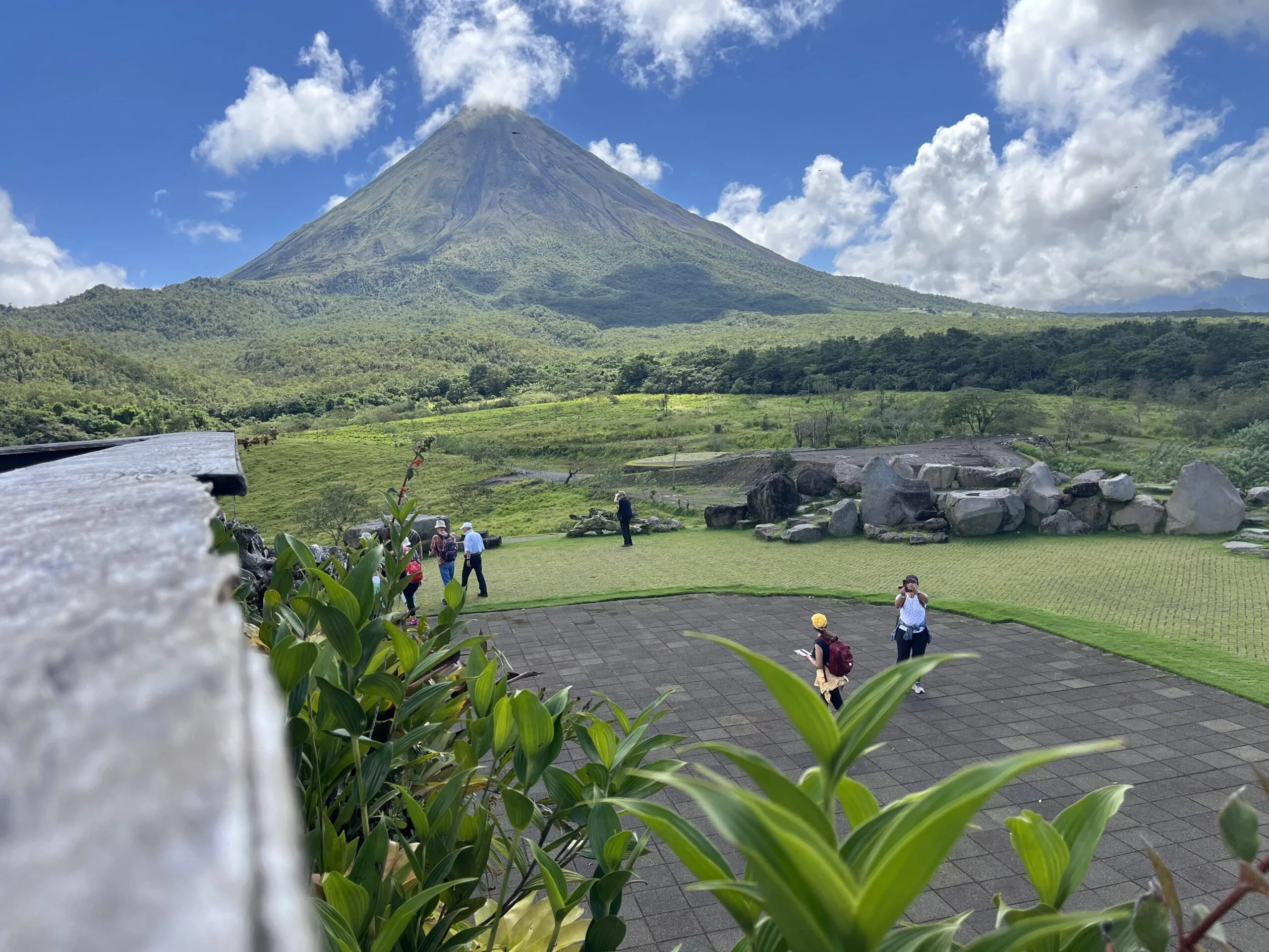 Minicombo 2 (Caminata al Volcán + Catarata de La Fortuna + Almuerzo)