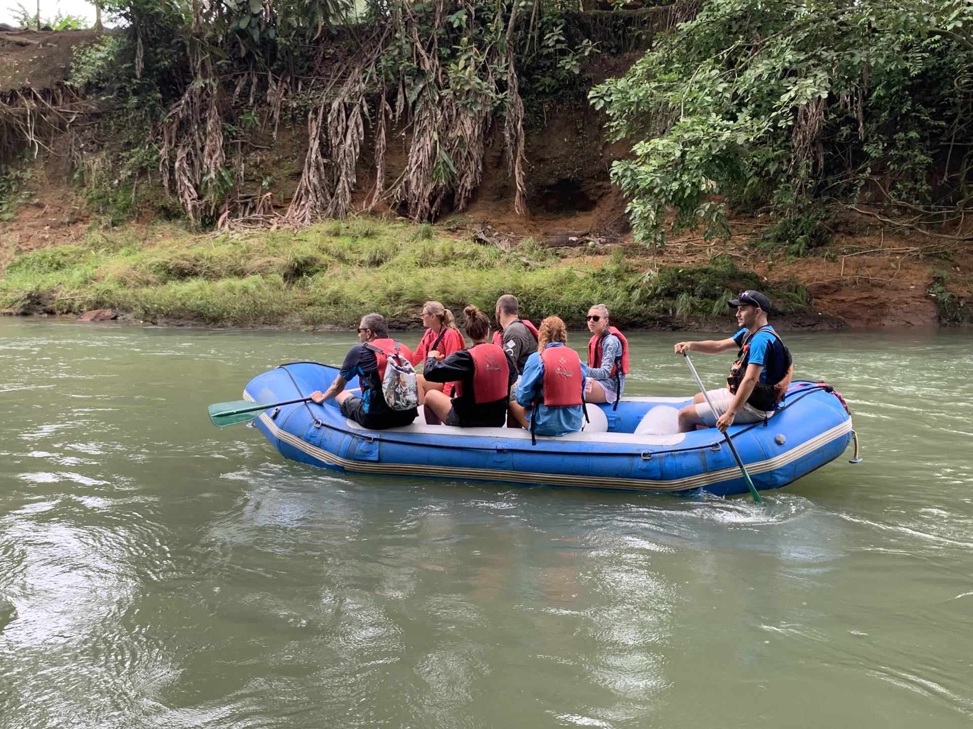 Nature Lover Combo 2 (Caminata al Volcán Arenal + Catarata La Fortuna + Almuerzo + Safari Flotante) - 16